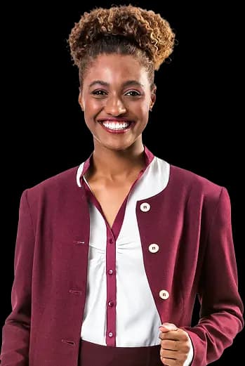 Mulher sorridente vestindo uniforme corporativo Ideal Work